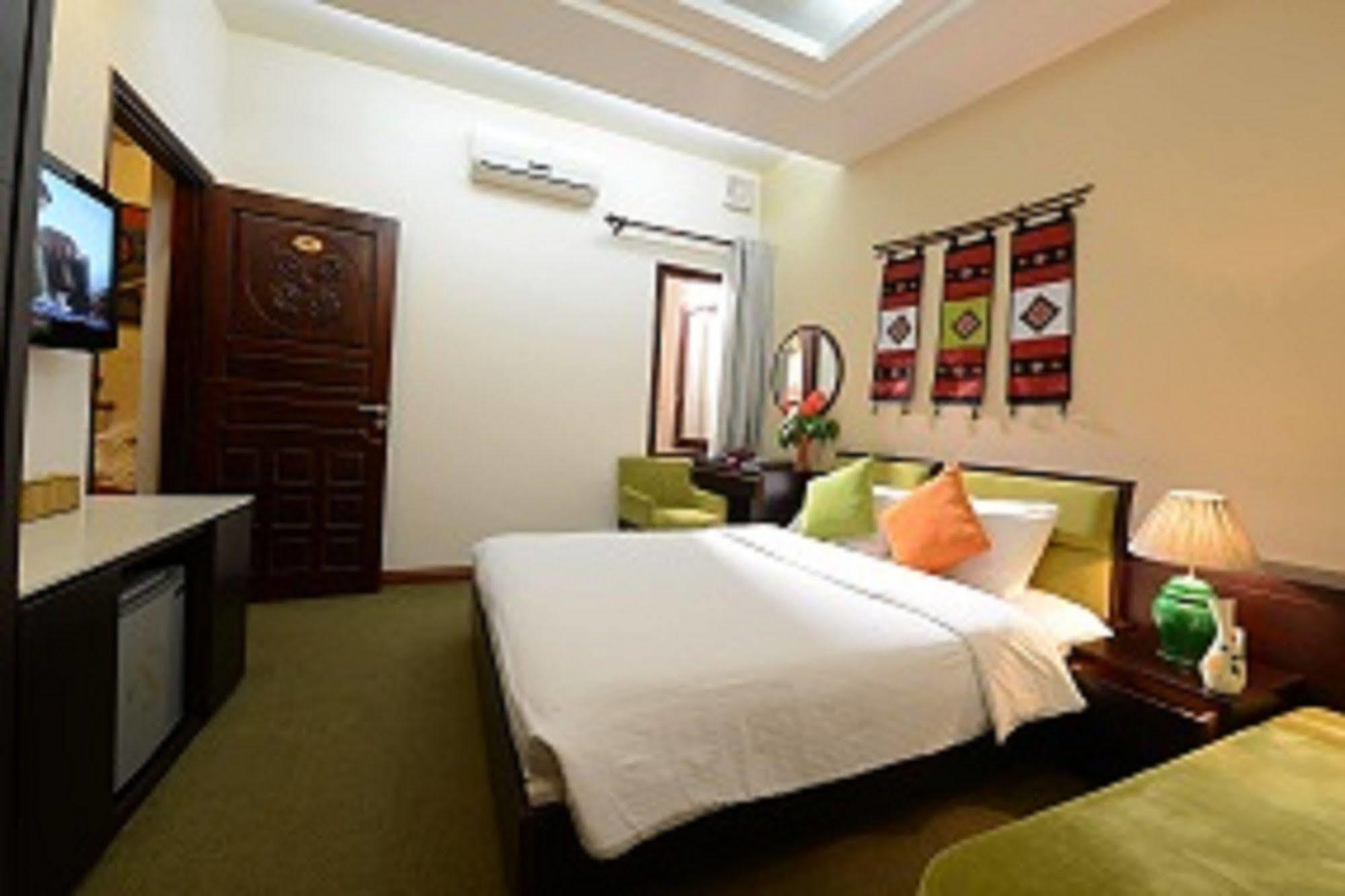 Artisan Boutique Hotel Ханой Екстер'єр фото